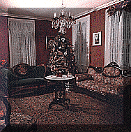English Tea Room (25591 bytes)